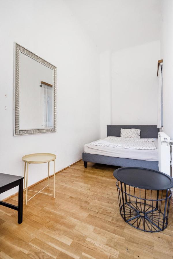 Downtown Circus Apartment Budapest Exterior photo