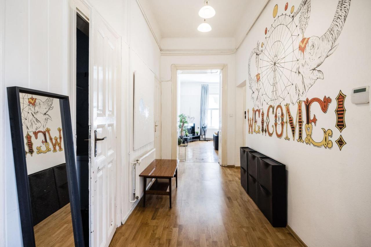 Downtown Circus Apartment Budapest Exterior photo