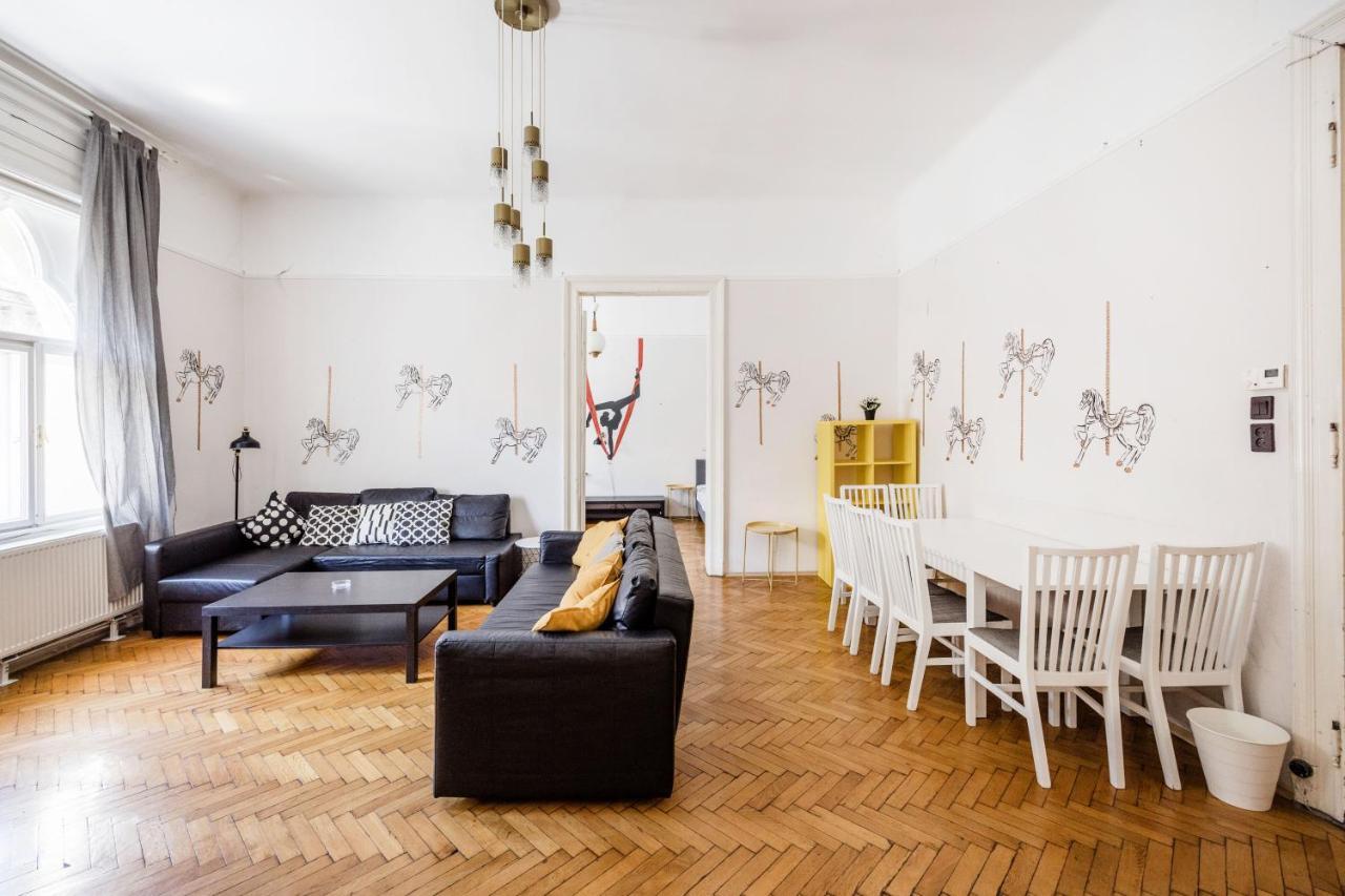 Downtown Circus Apartment Budapest Exterior photo